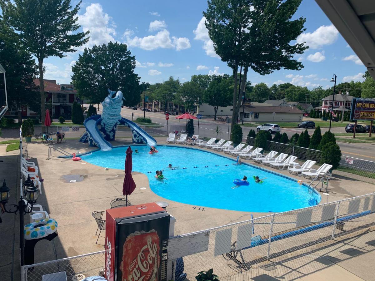 Colonial Motel Wisconsin Dells Ngoại thất bức ảnh