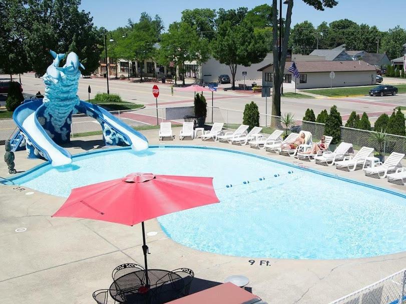 Colonial Motel Wisconsin Dells Ngoại thất bức ảnh