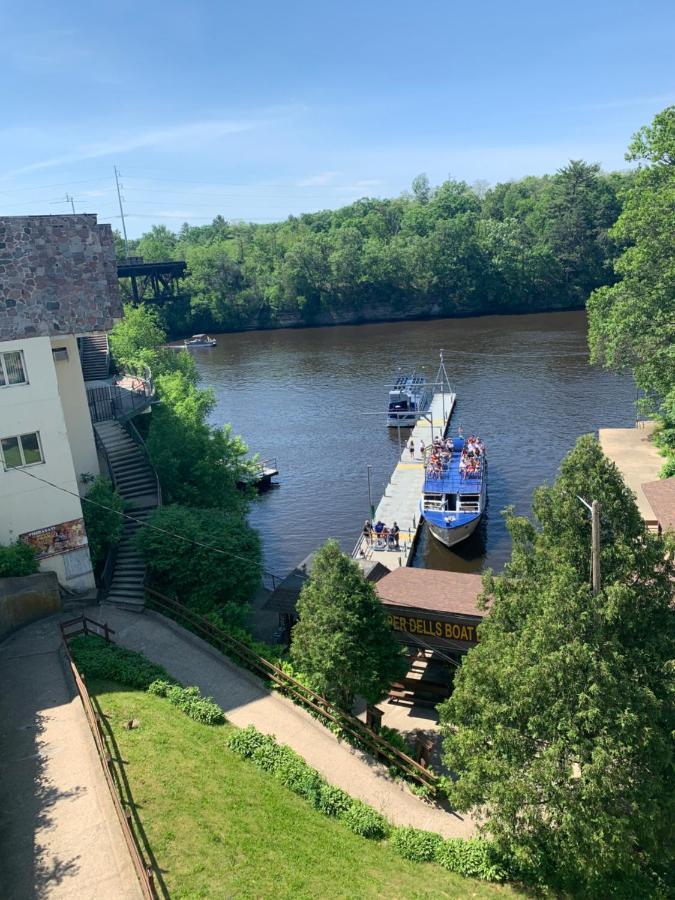 Colonial Motel Wisconsin Dells Ngoại thất bức ảnh